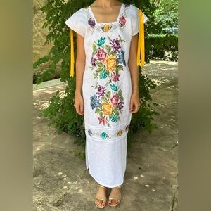 NWT Mi Golondrina La Quinta Belleza linen dress